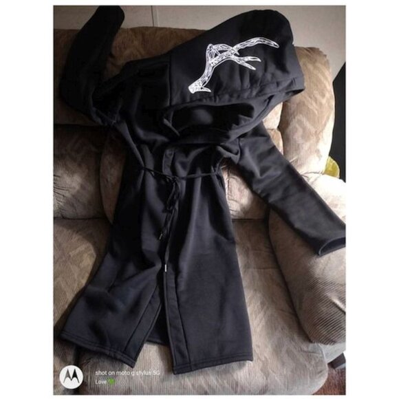 New Warm Black oversized "Into the Wild" Hoodie coat with pockets - Picture 2 of 11